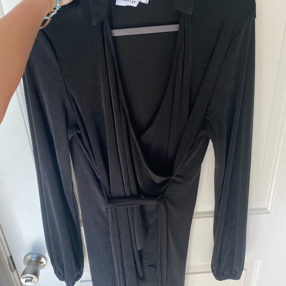 Party Time Mini Dress In Black- Size 8 🖤 - Picture 4 of 5